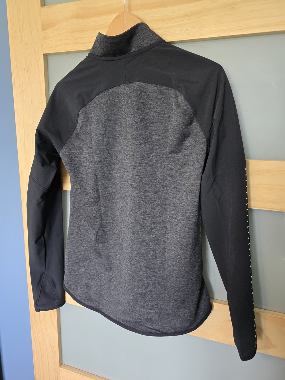 Under Armour Women's Charcoal & Black 1/4 Zip Training Top - Picture 5 of 5
